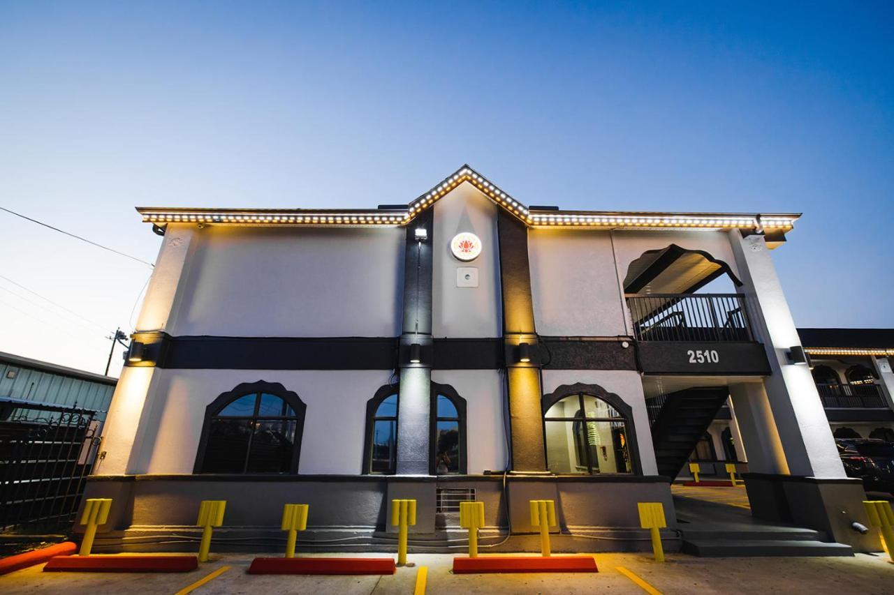 Downtowner Inns - Houston Downtown & Convention Center エクステリア 写真